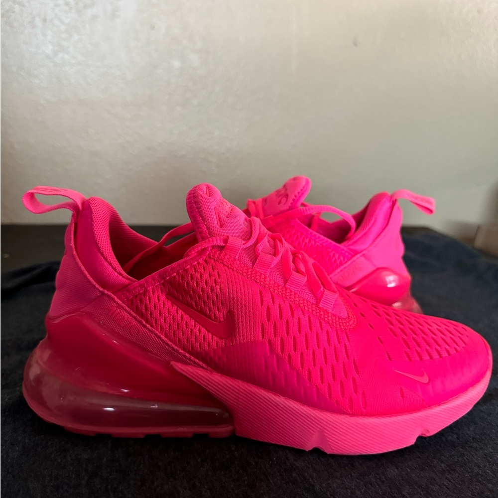 Nike Womens Air Max 270 🩷 7.5 Triple Pink